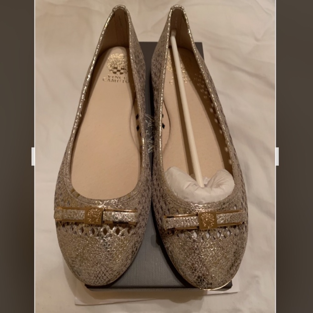 Authentic Shiny Vince Camuto Flats